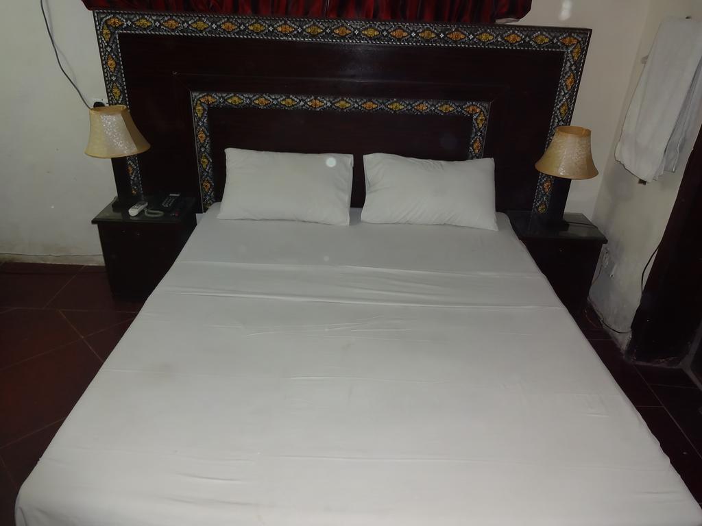Safari Hotel Upper Mall Λαχόρη Εξωτερικό φωτογραφία